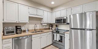 2665 N Valley View Road SE unit: 10127 Gallery 1