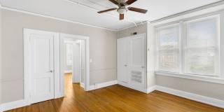 Charleston Court Gallery 9