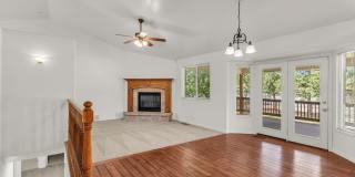 Spacious 5 Bed Kaysville Home with 3-Car Garage Gallery 10