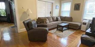 Goregous 3 bed in Allston Gallery 3