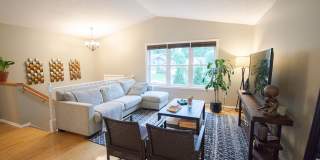 Beautiful Furnished Home on Quiet Cul‑de‑Sac Gallery 4
