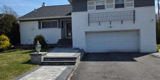 838 Pepperidge Road Gallery 1