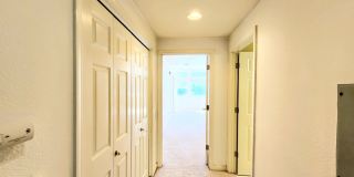 Beautiful Brisbane condo Gallery 16