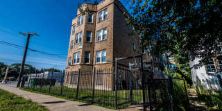 7846 S Saginaw Ave Gallery 7