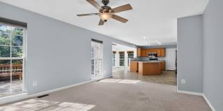 Meticulously maintained & spacious 4 Bd/2 full & 2 half bath home  Home in Dawson's Landing - Pets Welcome! Gallery 8
