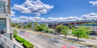 Pacific Pointe Apartments Gallery 4