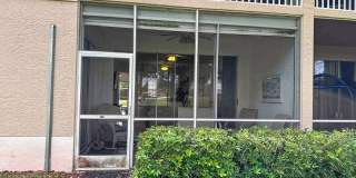 Beautifully furnished 2BR/2BA first-floor condo Gallery 30