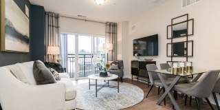 Verde at Howard Square East Gallery 5