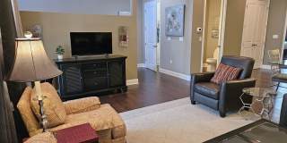 Seasonal Short-Term 2 Bedroom, 2.5 Bath Multi-Level Condo with Balcony and Patio located on Venice Island! Gallery 12
