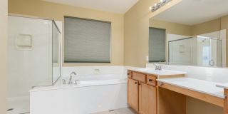 Gorgeous Single Story in a Golf Course Gallery 21