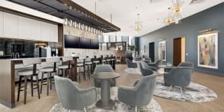 727 West Madison 727 West Madison Gallery 26