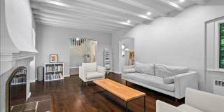 Elegant 3 Bedroom Tudor with Flexible Living Space Elegant 3 Bedroom Tudor with Flexible Living Space Gallery 18
