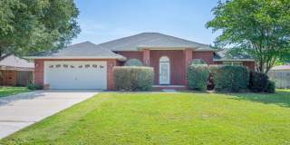 Spacious Home in Navarre! Gallery 1