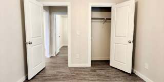 Pre-Leasing for July - 3 Bedroom 2 Bath Home In Elm Meadows! Gallery 16