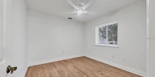 1792 FLOYD STREET Gallery 24