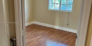 2891 NE 185th St Gallery 30