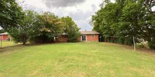 2709 NW Hilltop Drive Gallery 20