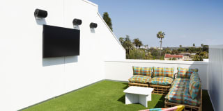 The Charlie Santa Monica Gallery 26