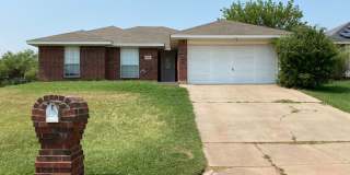 3 Bed 2 Bath - close to city trail Gallery 1