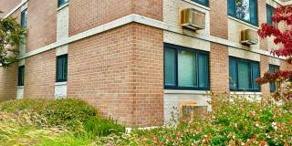 Spacious One Bedroom Condo In the Heart of Dupont - 17th/New Hampshire. Gallery 35