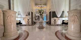 Gorgeous Historical property with new interiors Gallery 54