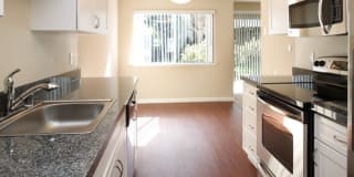 Shadowbrook Apartments Gallery 39