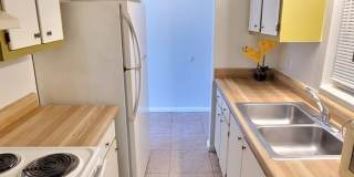 Cozy Beachside Condo in Cape Canaveral Including pool, basic cable, and water. Gallery 8