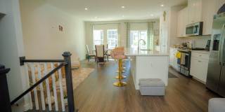 8210 GOLDSTONE Court Gallery 6