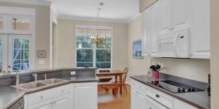 2225 Seaside Street Gallery 8