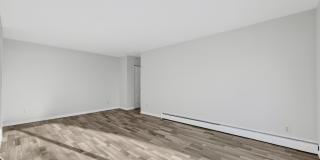 4 Colonial Road Gallery 8