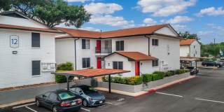 Oaks at Medical Center Gallery 55