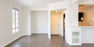 6200 Franklin Ave Gallery 8