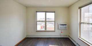 Lyons Court - Senior Living Gallery 19