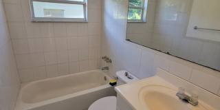 3 BEDROOM TO 2 BATH SPACIOUS HOME WITH OVERSIZED GARAGE 3 BEDROOM TO 2 BATH SPACIOUS HOME WITH OVERSIZED GARAGE Gallery 14