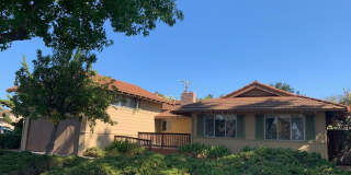 Spacious house with hardwood, handicap ramps, pet friendly, large garden with fruit trees Spacious house with hardwood, handicap ramps, pet friendly, large garden with fruit trees Gallery 11