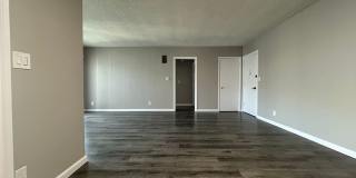 Tarzana Five Apartments Gallery 6