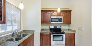 250 SE 44th Street Gallery 9