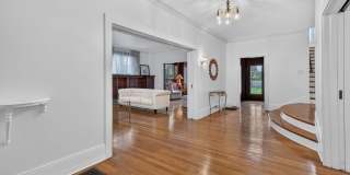 2215 W 21st St Gallery 8