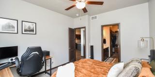 Stylish Townhome in Harrisburg School District – Open Floor Plan & Loft! Gallery 19