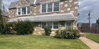 Stunning 2-Bedroom Apartment in Rhawnhurst! Available NOW! Gallery 1