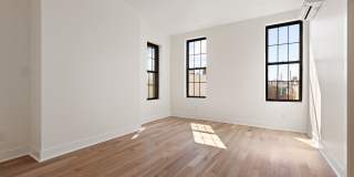 152 North 10th Street Gallery 10