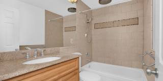 South Rose Hill 4 Bedroom with Entertainment Deck Gallery 14