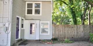 FOR LEASE! 1 BR - 1 BA - 1 Car Garage - 680 sf - Two-Story Apartment in a a Great Location Near Downtown Weatherford Gallery 1