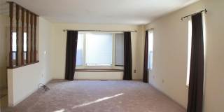 1420 ROYAL OAK Court Gallery 3