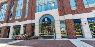 5901 MOUNT EAGLE Drive Gallery 46