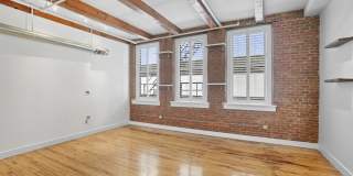 26 E 6th St Gallery 22