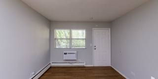 4612 N Beacon St Gallery 5