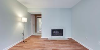 2210 SPRINGWOOD Drive Gallery 10