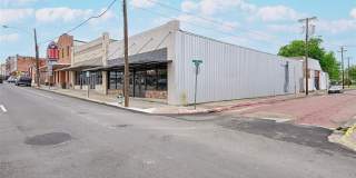 2302 Lee Street Gallery 3