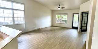 Newly Remodeled - Modern 3 Bedroom Duplex with Finished Basement and an Office Room! Gallery 6